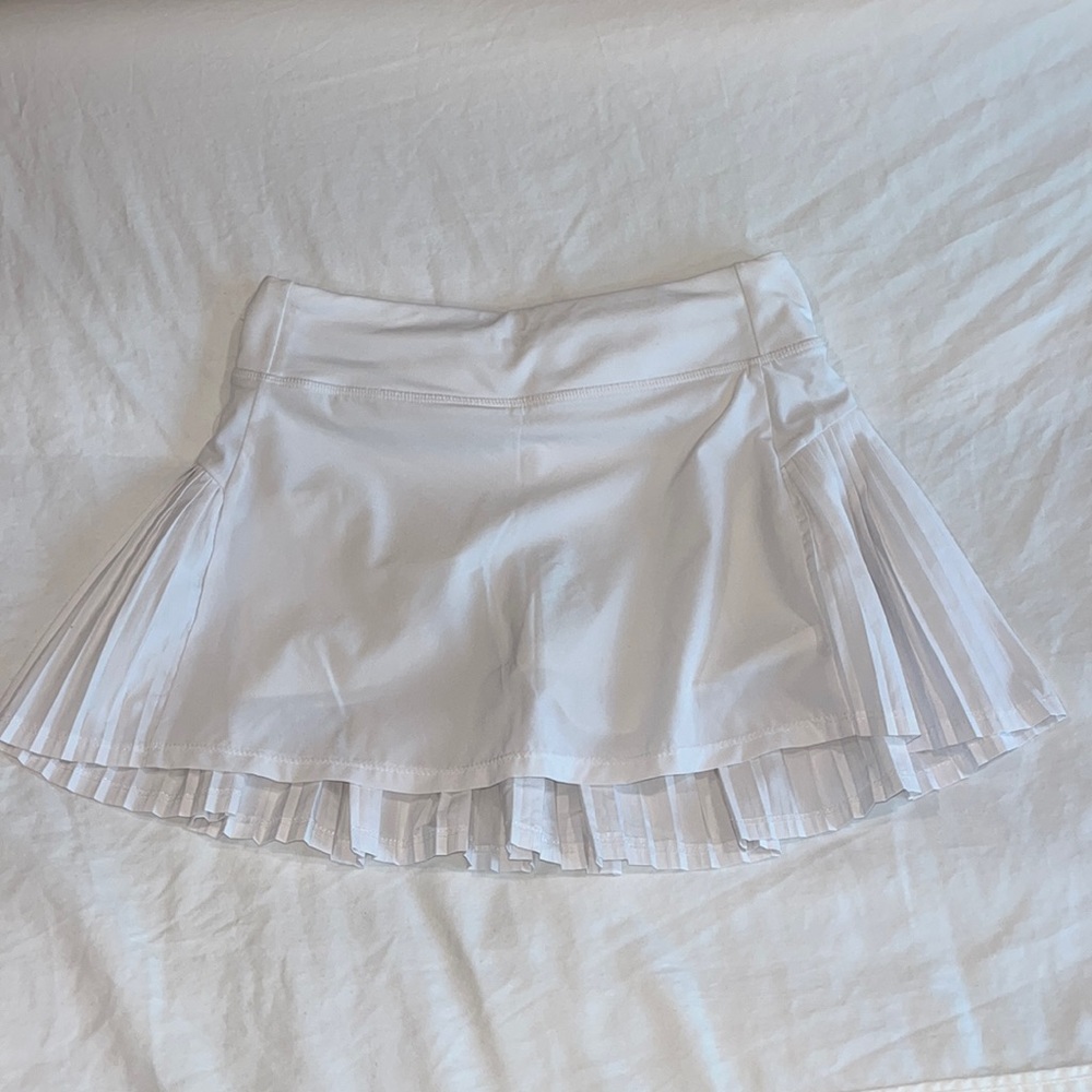 WHITE ATHLETA GIRL SKIRT